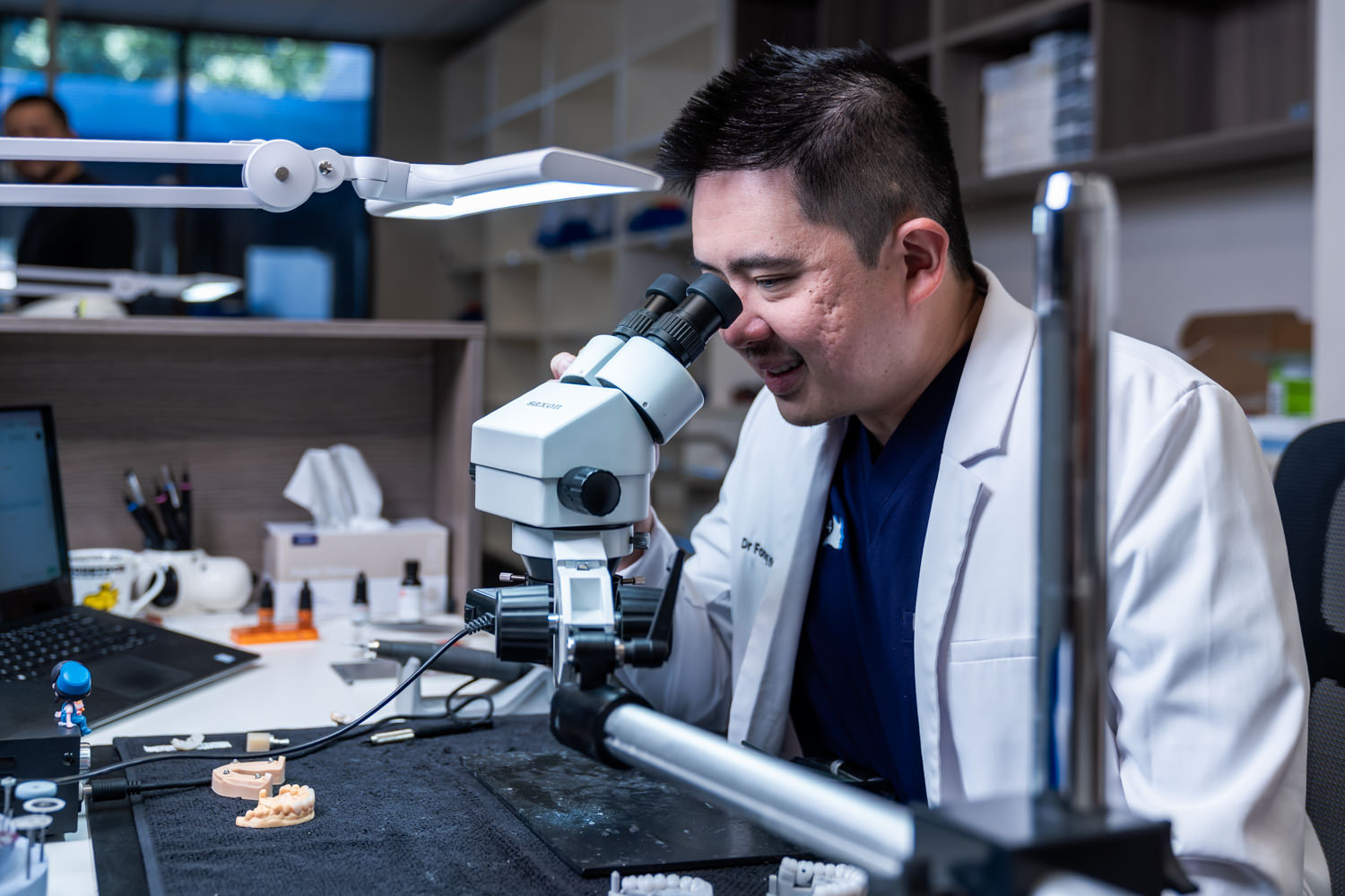 Who Is the Best Periodontist for Dental Implants in Sunbury? (It Depends)
